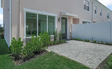 930 SW Prairie Avenue Palm City FL 34990