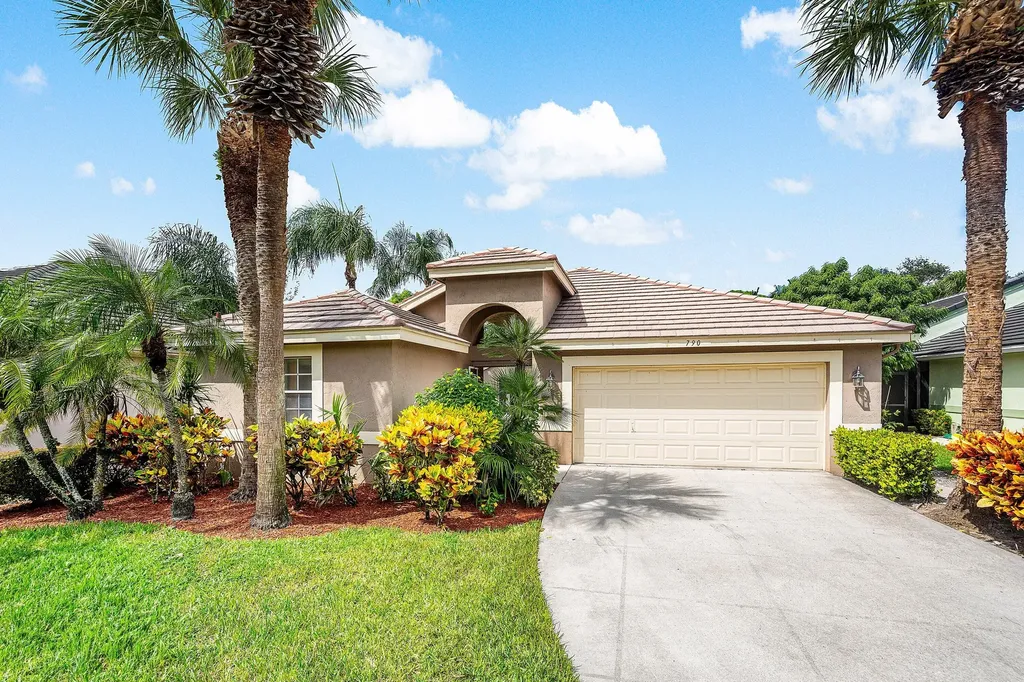 790 Clearbrook Park Circle Delray Beach FL 33445
