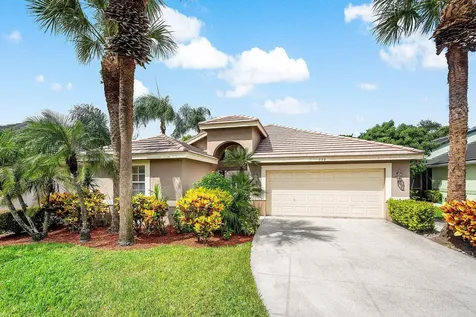 790 Clearbrook Park Circle Delray Beach FL 33445