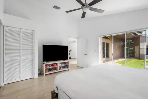 790 Clearbrook Park Circle Delray Beach FL 33445