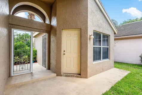 790 Clearbrook Park Circle Delray Beach FL 33445