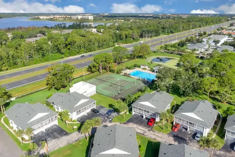 5617 Blue Shadows Court Orlando FL 32811