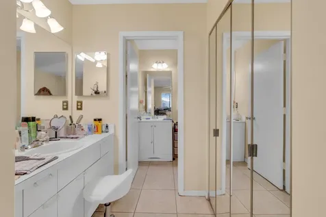 5617 Blue Shadows Court Orlando FL 32811