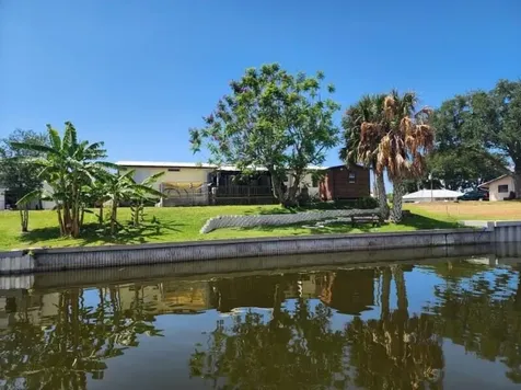 2301 Se 33rd Street Okeechobee FL 34974