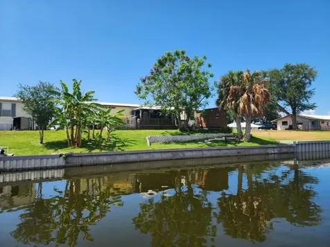2301 Se 33rd Street Okeechobee FL 34974