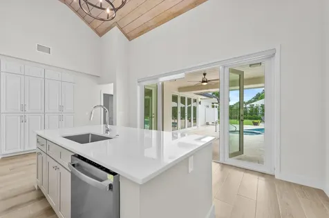 18433 Se Heritage Drive Tequesta FL 33469