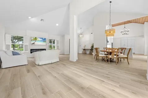 18433 Se Heritage Drive Tequesta FL 33469