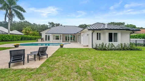 18433 Se Heritage Drive Tequesta FL 33469