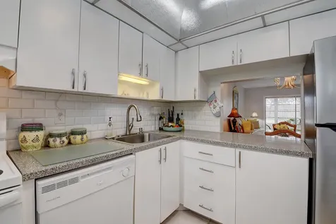 5 Abbey Lane Delray Beach FL 33446