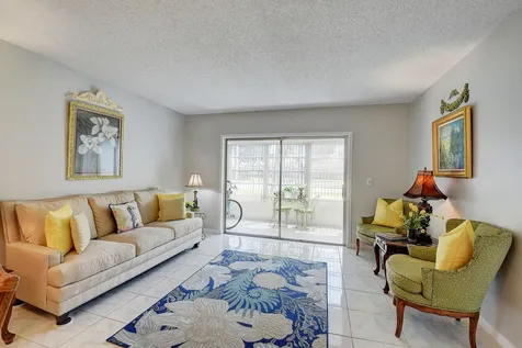 5 Abbey Lane Delray Beach FL 33446