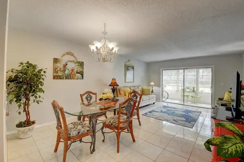 5 Abbey Lane Delray Beach FL 33446