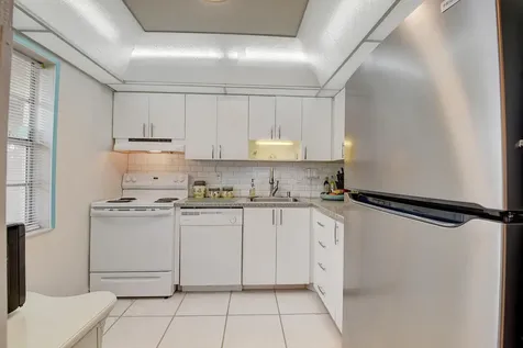5 Abbey Lane Delray Beach FL 33446