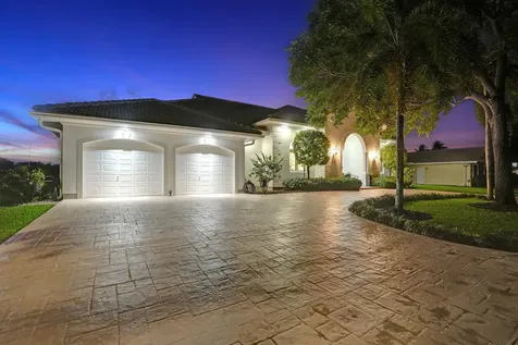 330 Nw 130th Avenue Plantation FL 33325