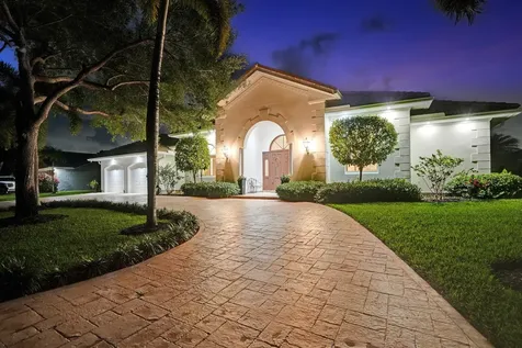 330 Nw 130th Avenue Plantation FL 33325