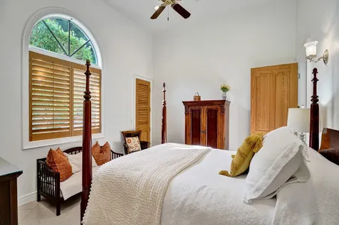 330 Nw 130th Avenue Plantation FL 33325