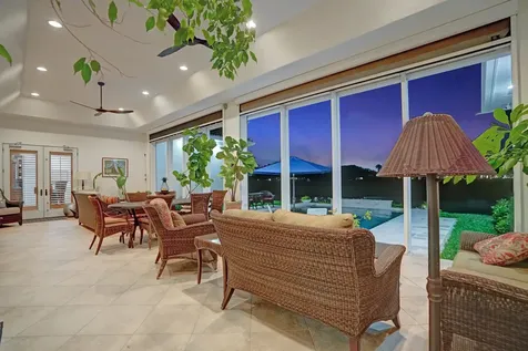 330 Nw 130th Avenue Plantation FL 33325