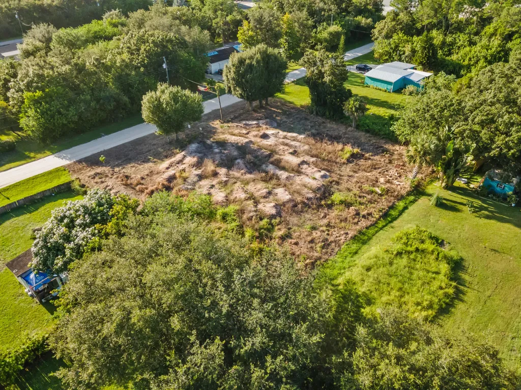 8720 92nd Avenue Vero Beach FL 32967