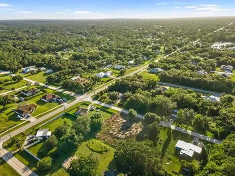 8720 92nd Avenue Vero Beach FL 32967