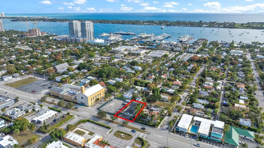 3808 Broadway West Palm Beach FL 33407