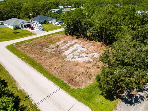 9216 103rd Court Vero Beach FL 32967
