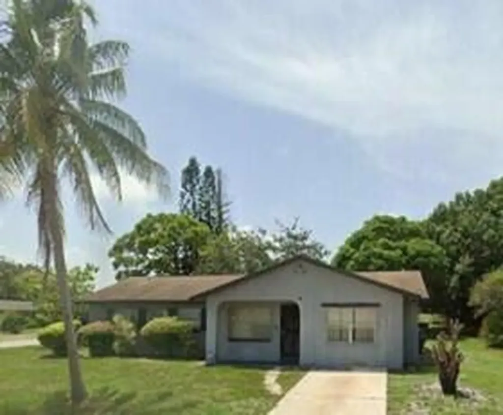 2701 Nw Essex Drive Fort Pierce FL 34946