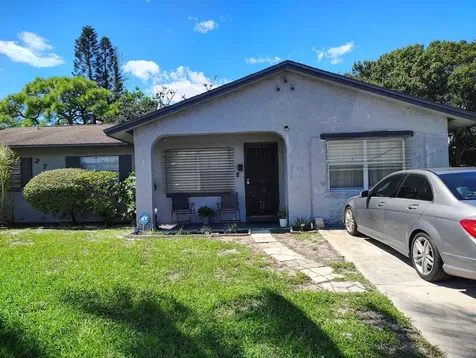 2701 Nw Essex Drive Fort Pierce FL 34946