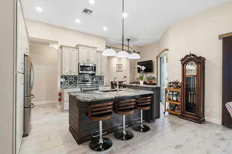 1506 Sw Mockingbird Circle Port Saint Lucie FL 34986