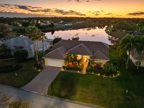 1506 Sw Mockingbird Circle Port Saint Lucie FL 34986