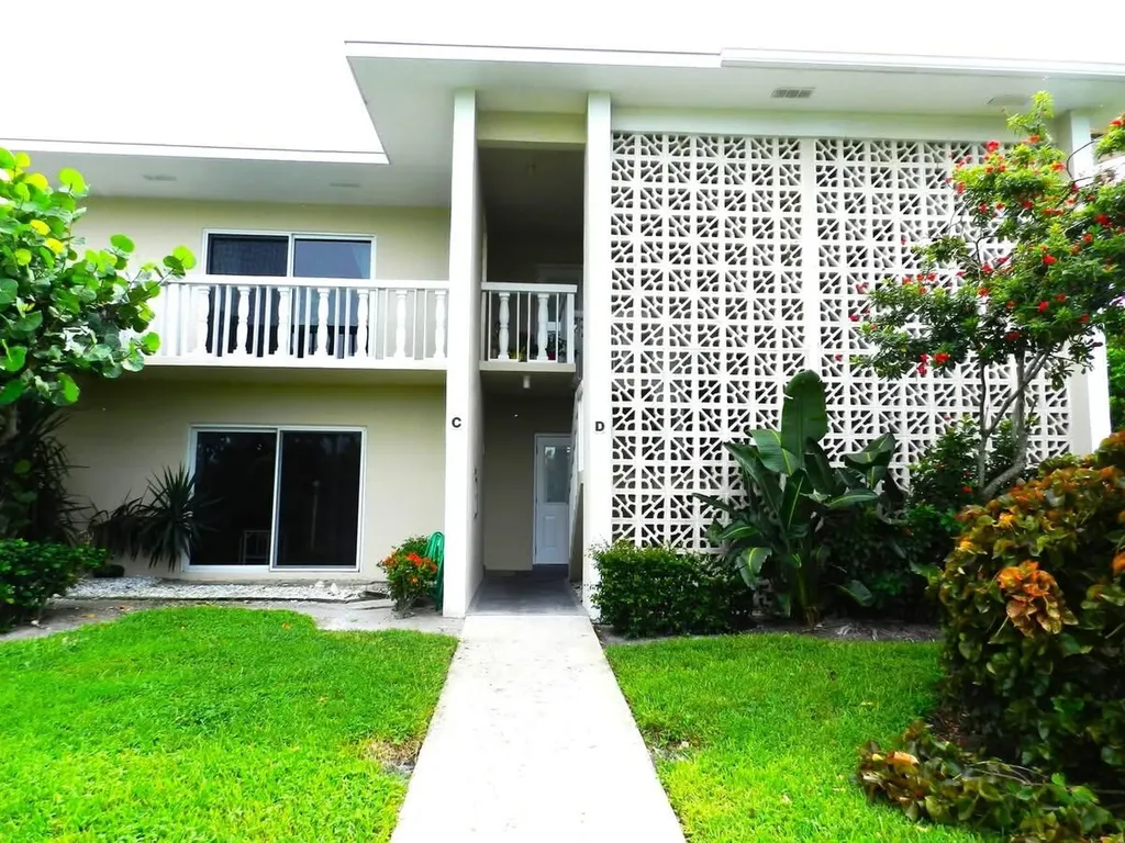 320 North Boulevard Boynton Beach FL 33435