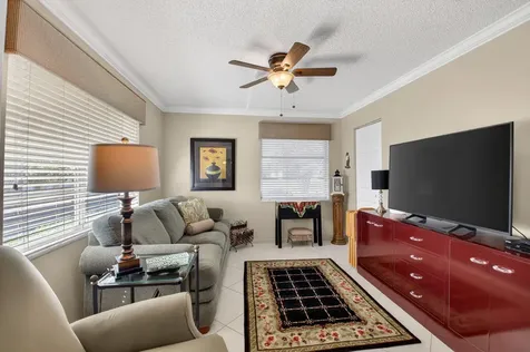 5221 Privet Place Delray Beach FL 33484