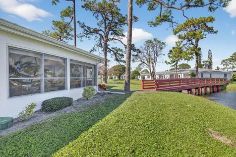 5221 Privet Place Delray Beach FL 33484