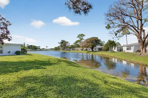 5221 Privet Place Delray Beach FL 33484