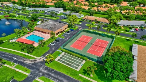 5221 Privet Place Delray Beach FL 33484