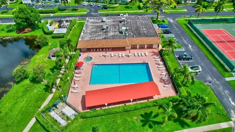 5221 Privet Place Delray Beach FL 33484