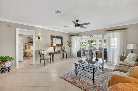 5221 Privet Place Delray Beach FL 33484