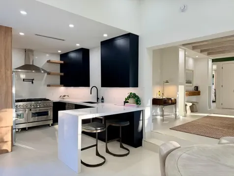 2330 Lake Avenue West Palm Beach FL 33401