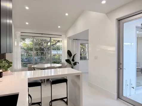 2330 Lake Avenue West Palm Beach FL 33401