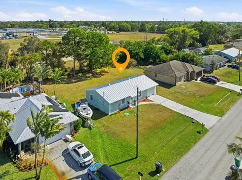 381 Nw Curtis Street Port Saint Lucie FL 34983