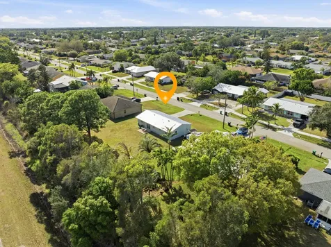 381 Nw Curtis Street Port Saint Lucie FL 34983