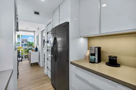 1124 Seminole Drive Fort Lauderdale FL 33304