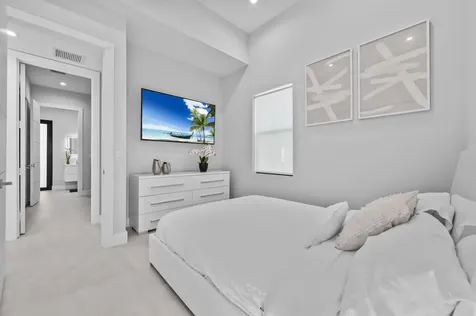 1201 Mandarin Isle Fort Lauderdale FL 33315