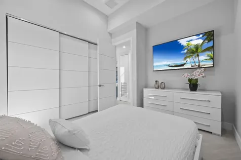 1201 Mandarin Isle Fort Lauderdale FL 33315