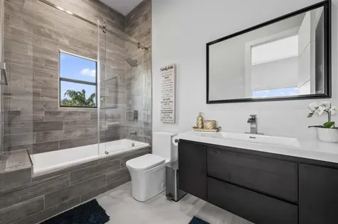 1201 Mandarin Isle Fort Lauderdale FL 33315