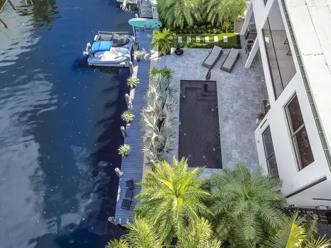 1201 Mandarin Isle Fort Lauderdale FL 33315
