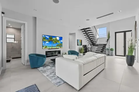1201 Mandarin Isle Fort Lauderdale FL 33315