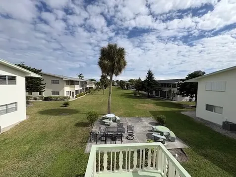 142 Salisbury F West Palm Beach FL 33417