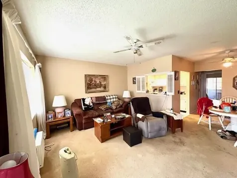 142 Salisbury F West Palm Beach FL 33417