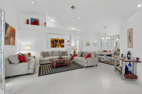 6032 Rossmoor Lakes Court Boynton Beach FL 33437