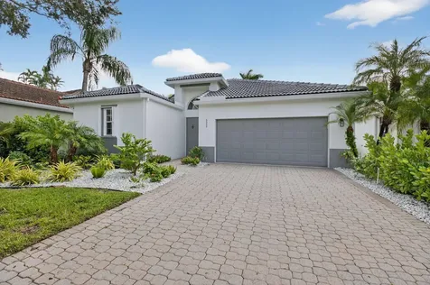 6032 Rossmoor Lakes Court Boynton Beach FL 33437