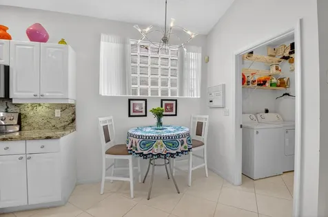 6032 Rossmoor Lakes Court Boynton Beach FL 33437